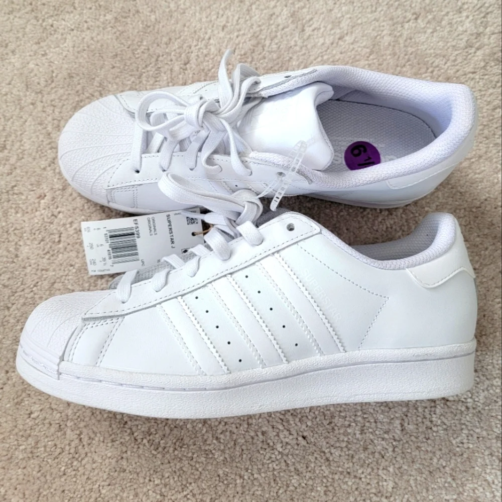 NWT! Adidas All-White Superstar Sneakers 6.5 big kid/ men , 8 women - Picture 1 of 7